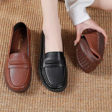 Zapatos de punta redonda de piel suave