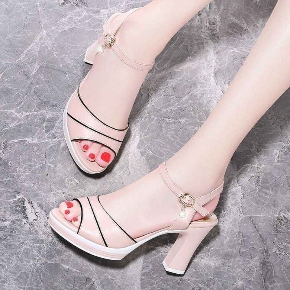 Sandalias bohemias de verano con diseño boca de pez