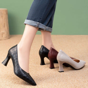 Tacones altos de suela blanda de moda