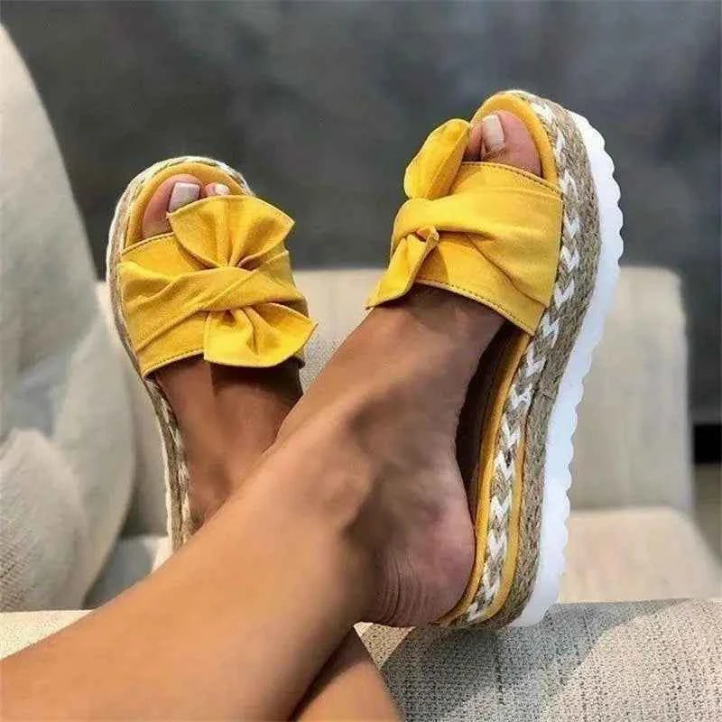 Pantuflas antideslizantes con lazo